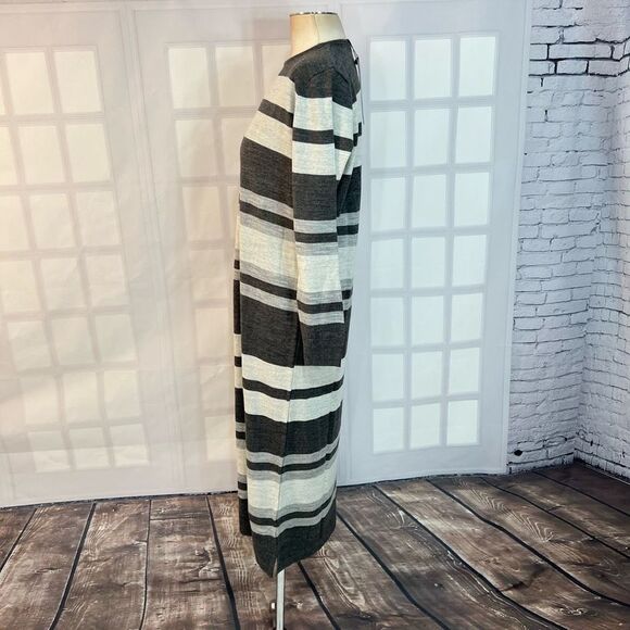 Tavin nwt long sleeve gray striped maxi length sweater dress size small 4-6 - Picture 6 of 9